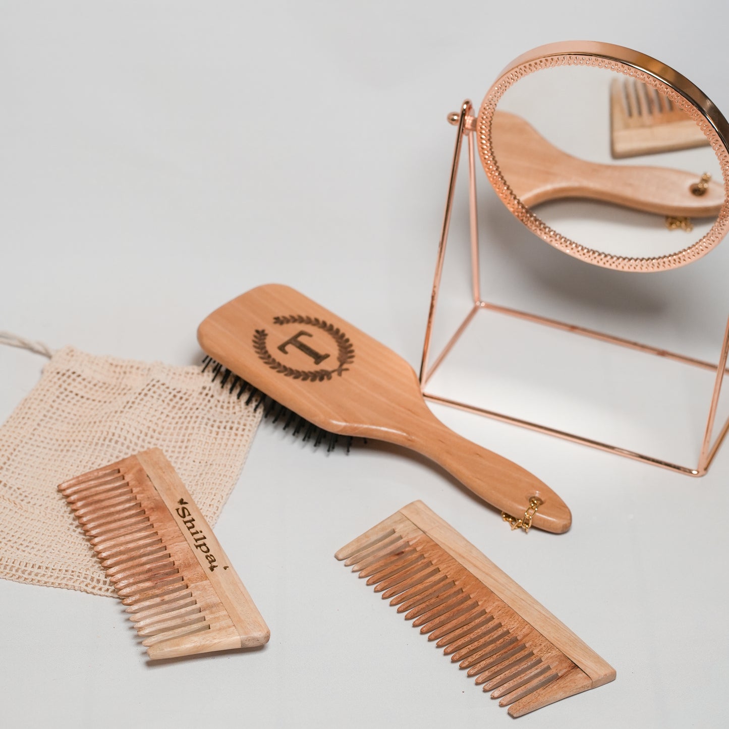 Hair Brush with Nylon Bristles